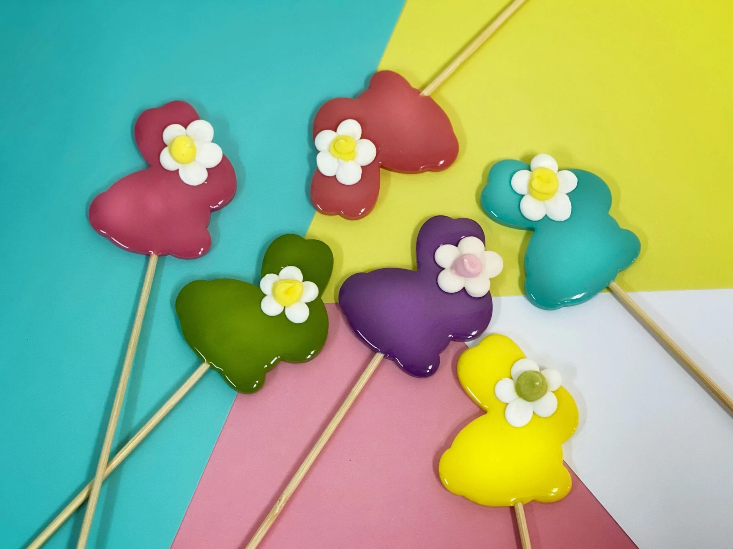Sucettes lapin colorées