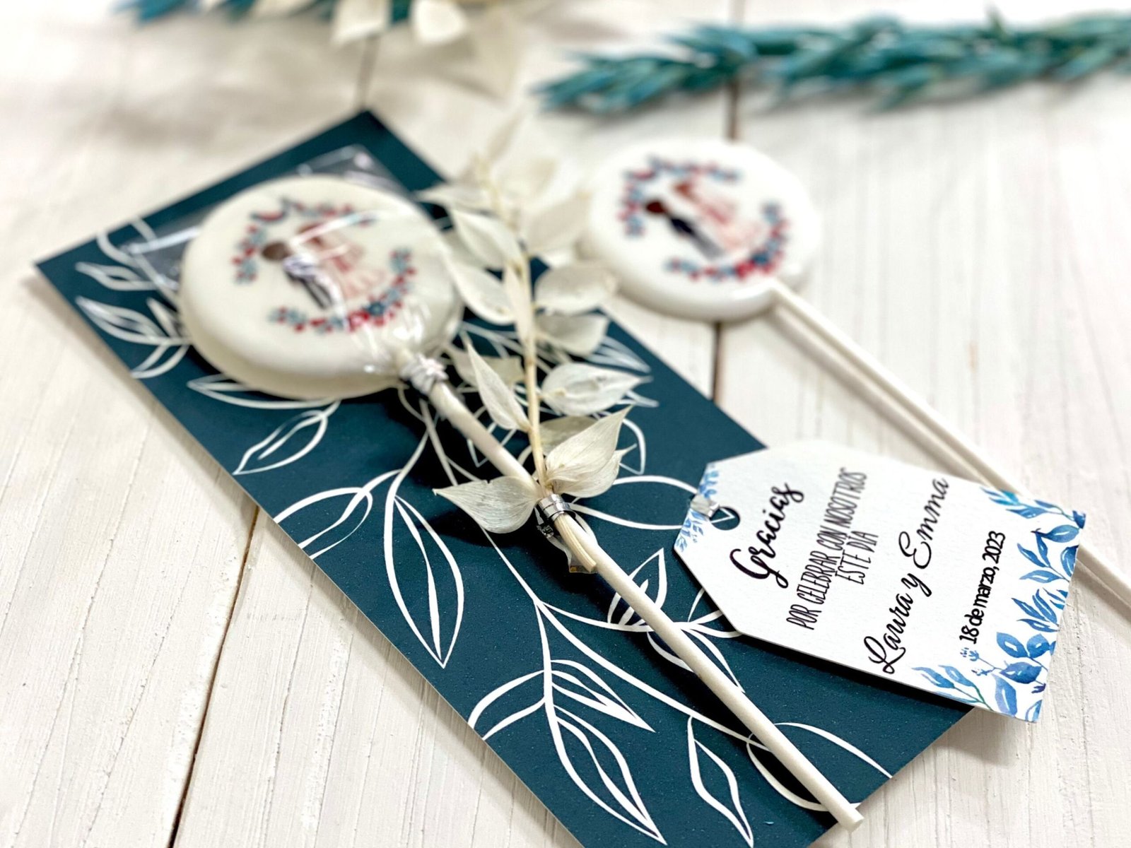 Detalles de boda con ilustración personalizada - Imagen 5