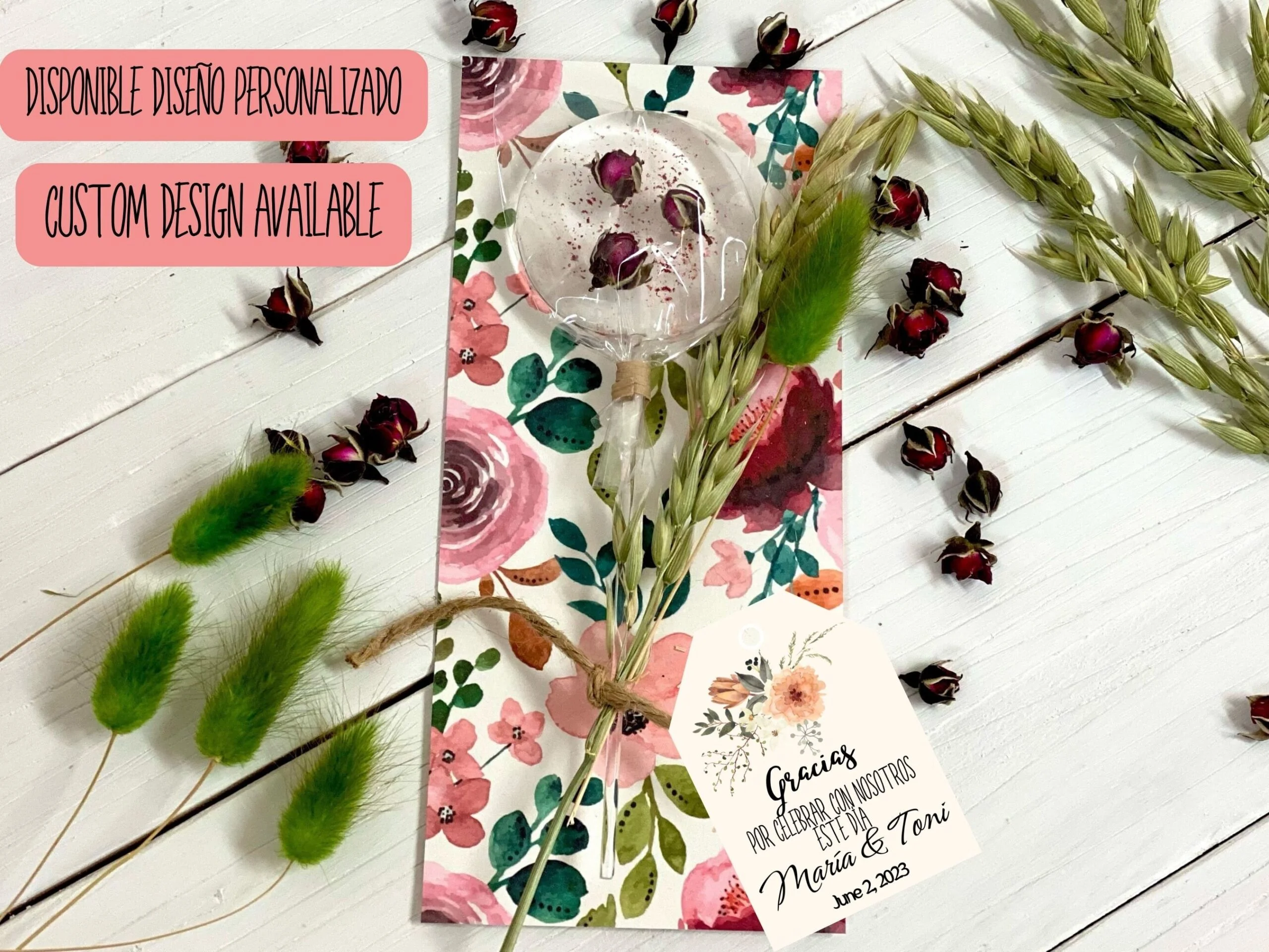 mini rose rouge personnalisée en guise de cadeau de mariage
