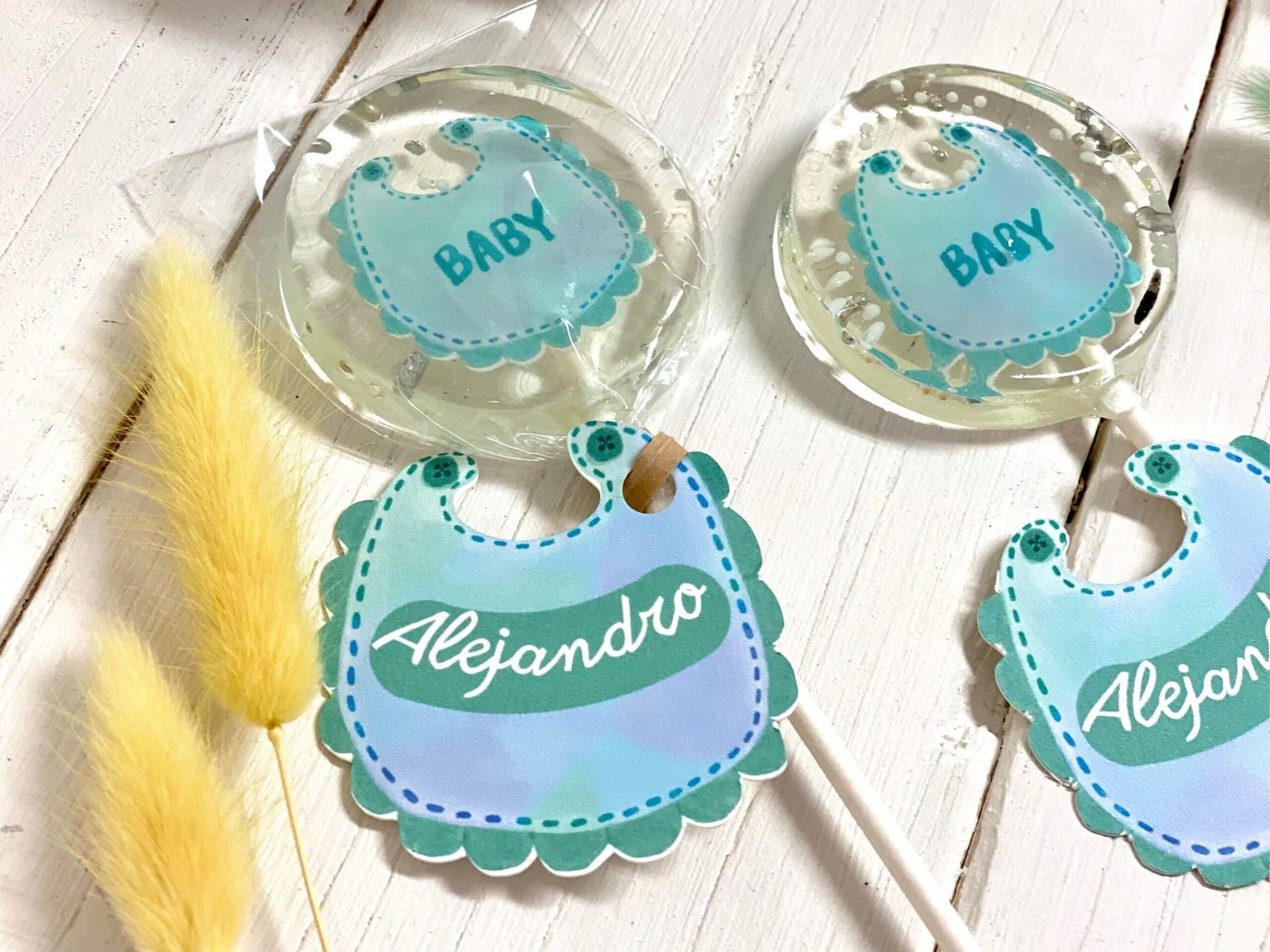 Piruletas personalizadas baby shower babero azul - Imagen 3