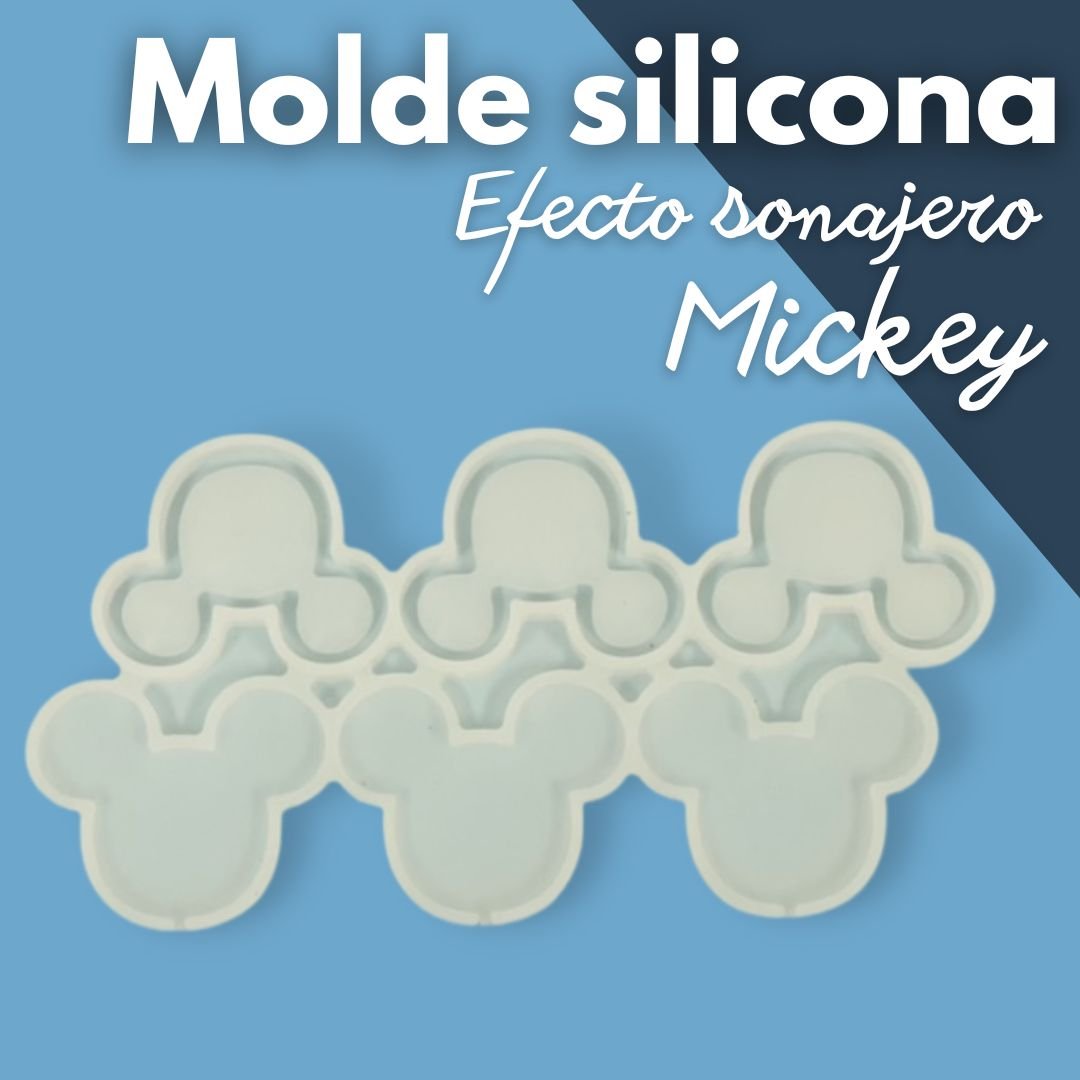 Silicone mold with mouse rattle effect